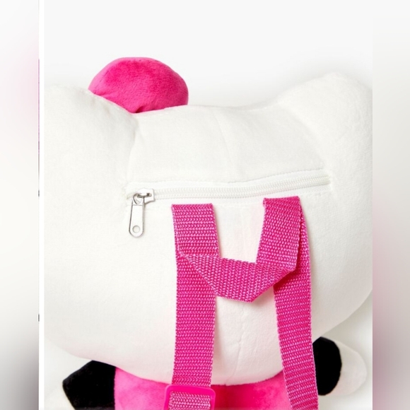 ✨️HELLO KITTY SOFT MEDIUM SIZED BACKPACK NWT✨️ - Picture 7 of 8